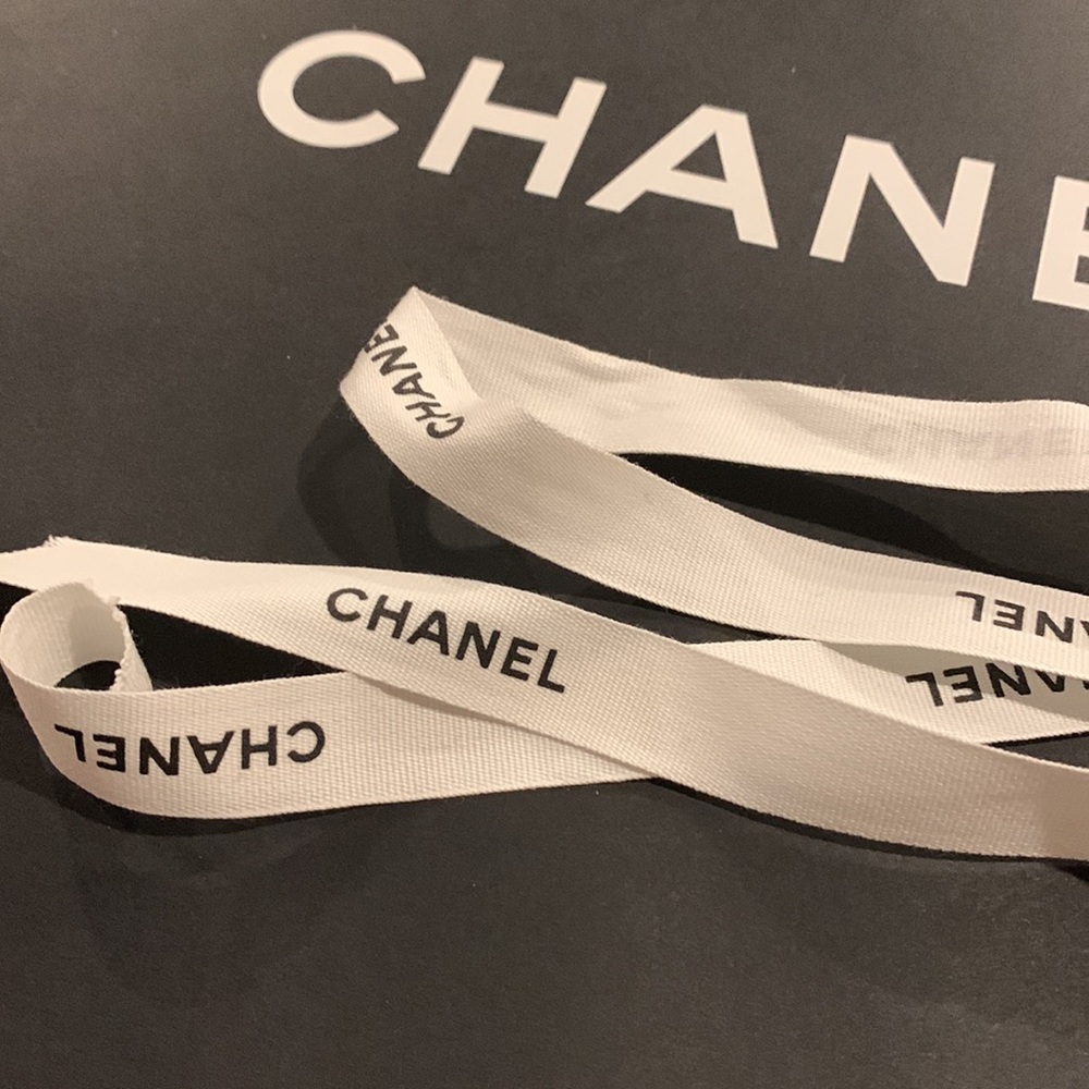 Chanel white ribbon - Picture 5 of 5